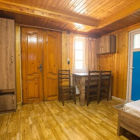 Eco Cottage Koutaïssi Extérieur photo